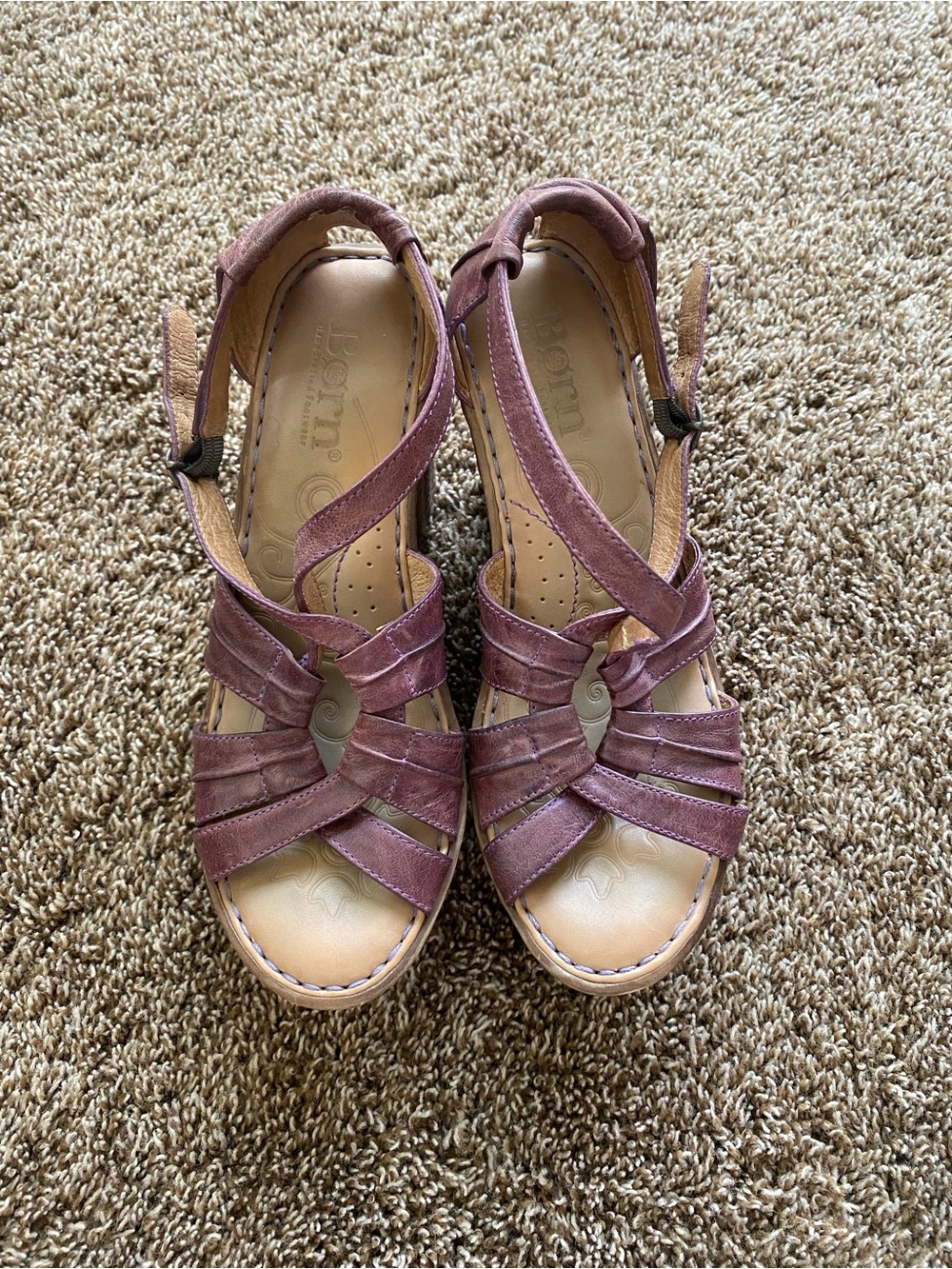 Born Mauve Leather Strappy Wedge Sandals with Ankle Strap size 8 EU 39